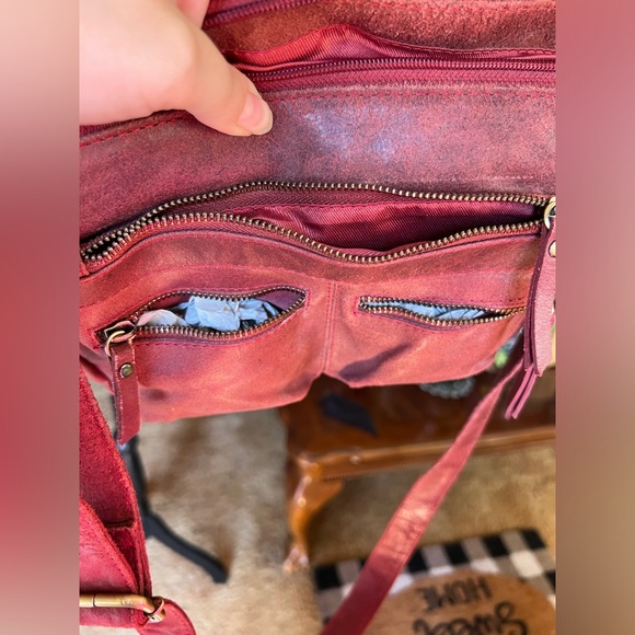 100% cow hide leather Great American leather works red crossbody handbag. - Picture 9 of 17
